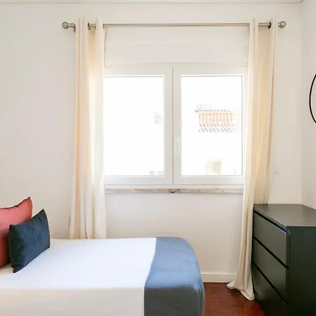 Historic Center River View Balcony * Lissabon