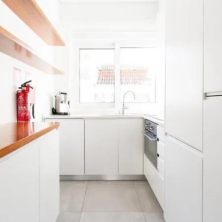 Historic Center River View Balcony Daire